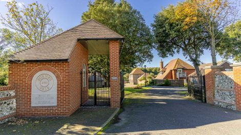 Burnes Vale, Rottingdean